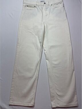 Spanx White Straight Leg Jeans - Classic Comfort Meets Style